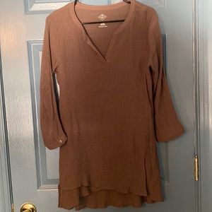 Medium, brown tunic length top